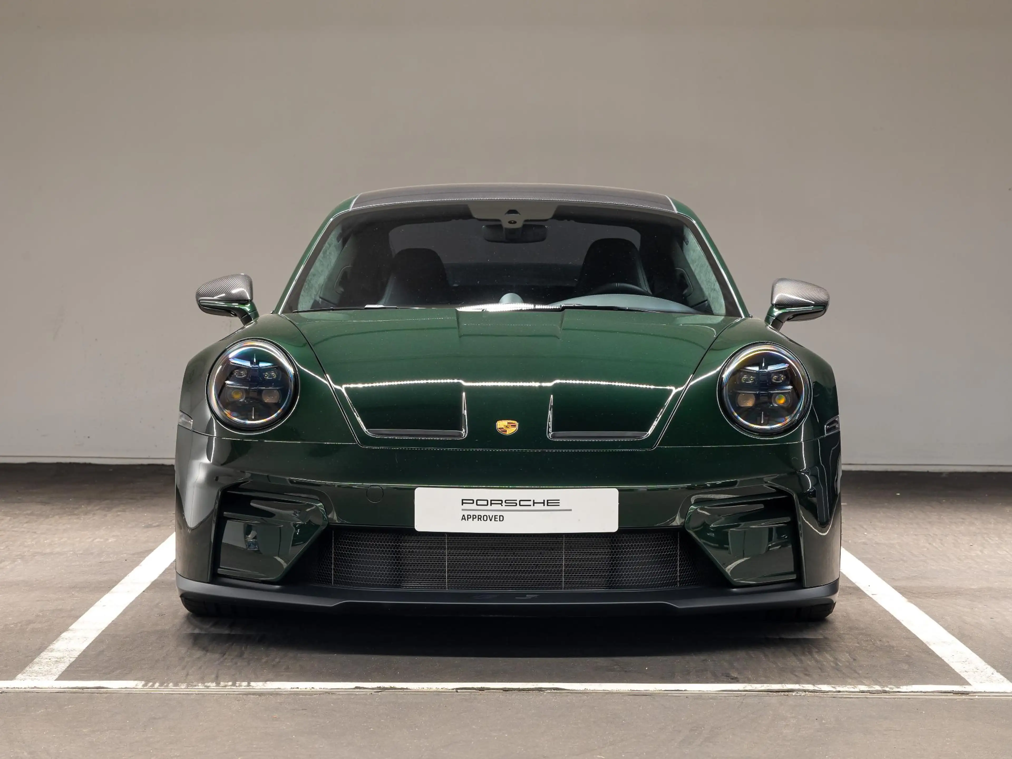 Porsche 992 4.0 GT3 Touring — photo 4