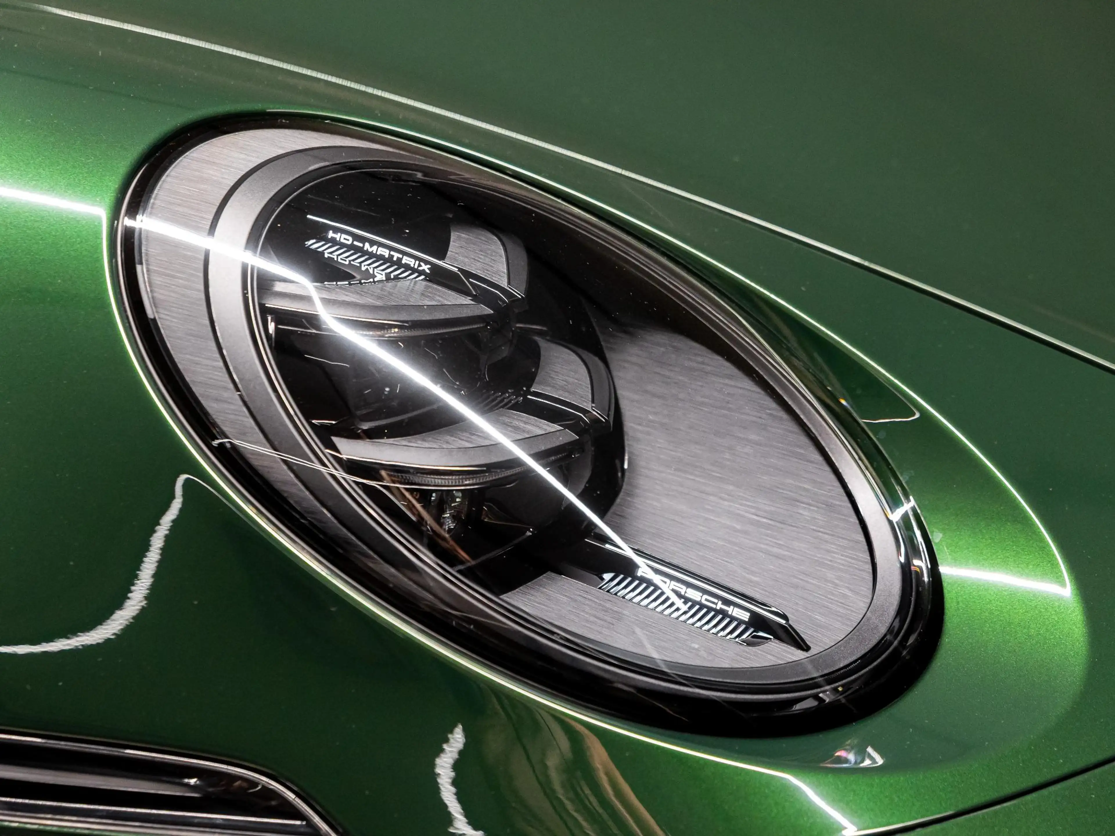Porsche 992 4.0 GT3 Touring — photo 13