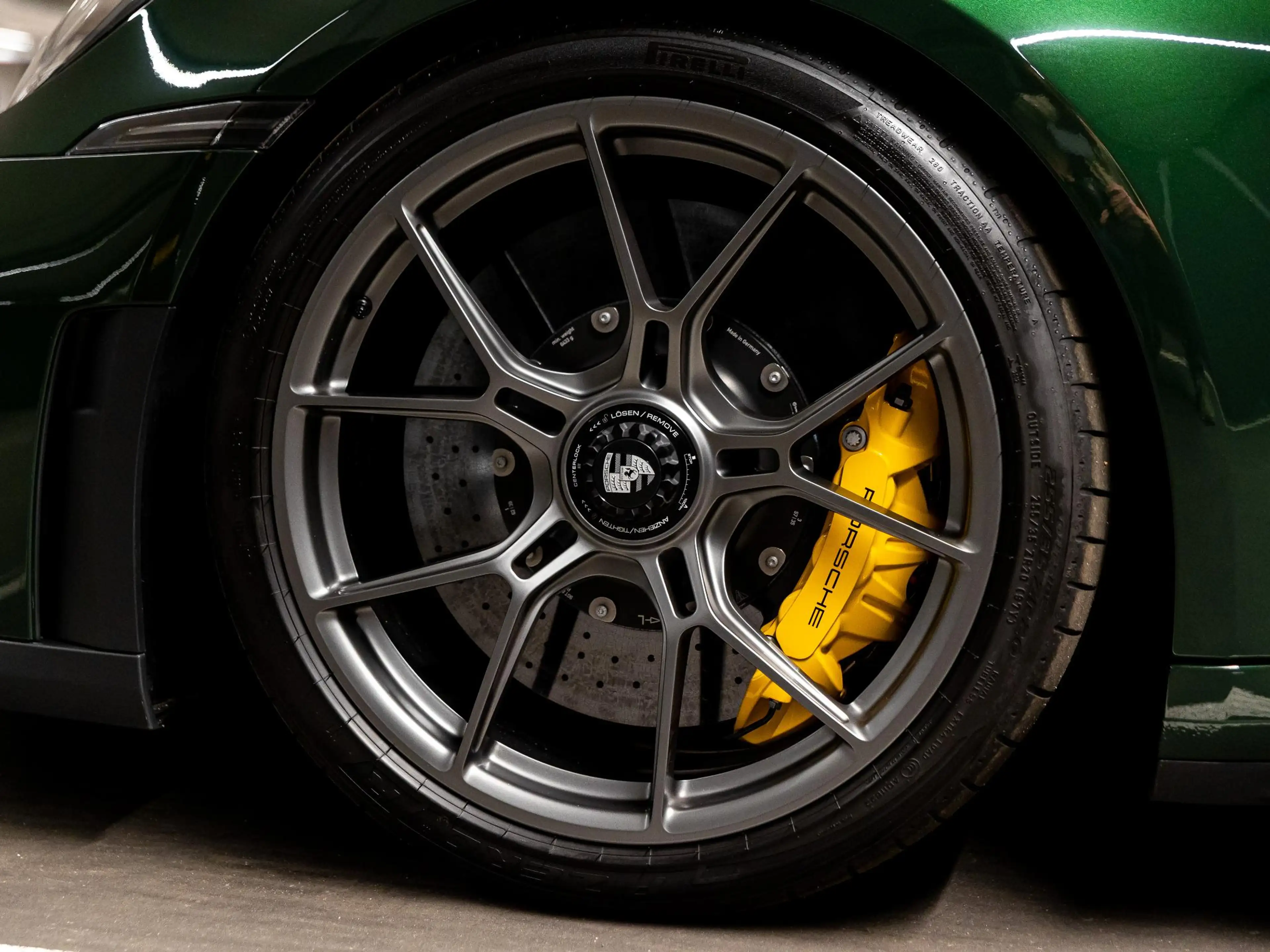 Porsche 992 4.0 GT3 Touring — photo 10