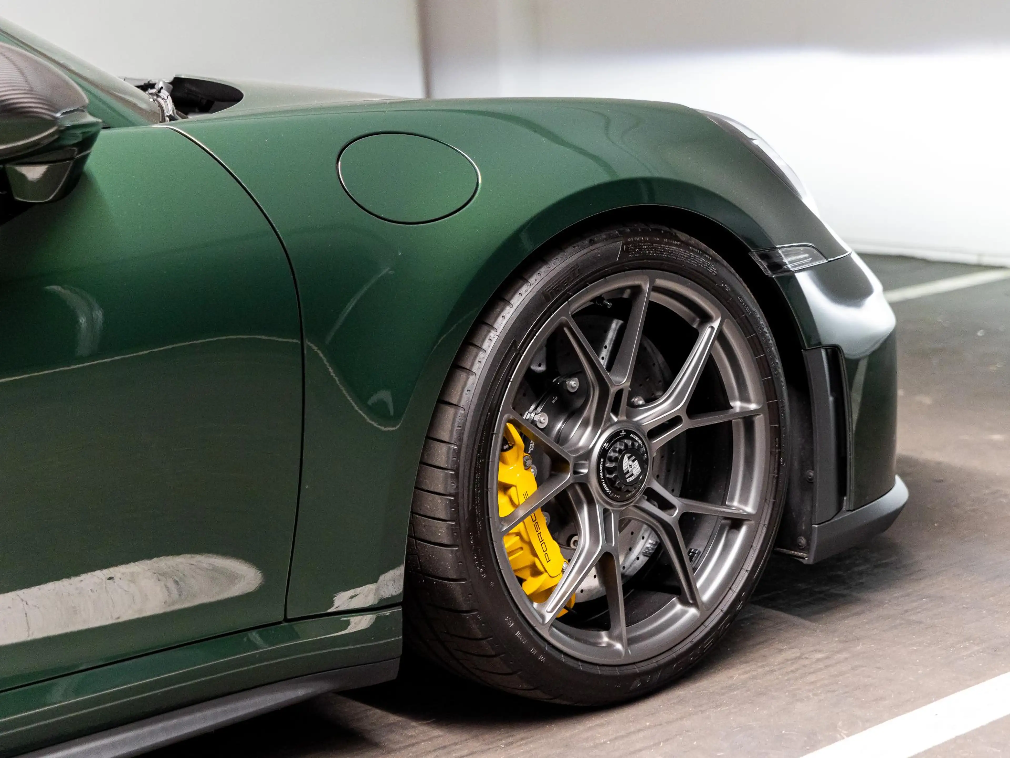 Porsche 992 4.0 GT3 Touring — photo 9