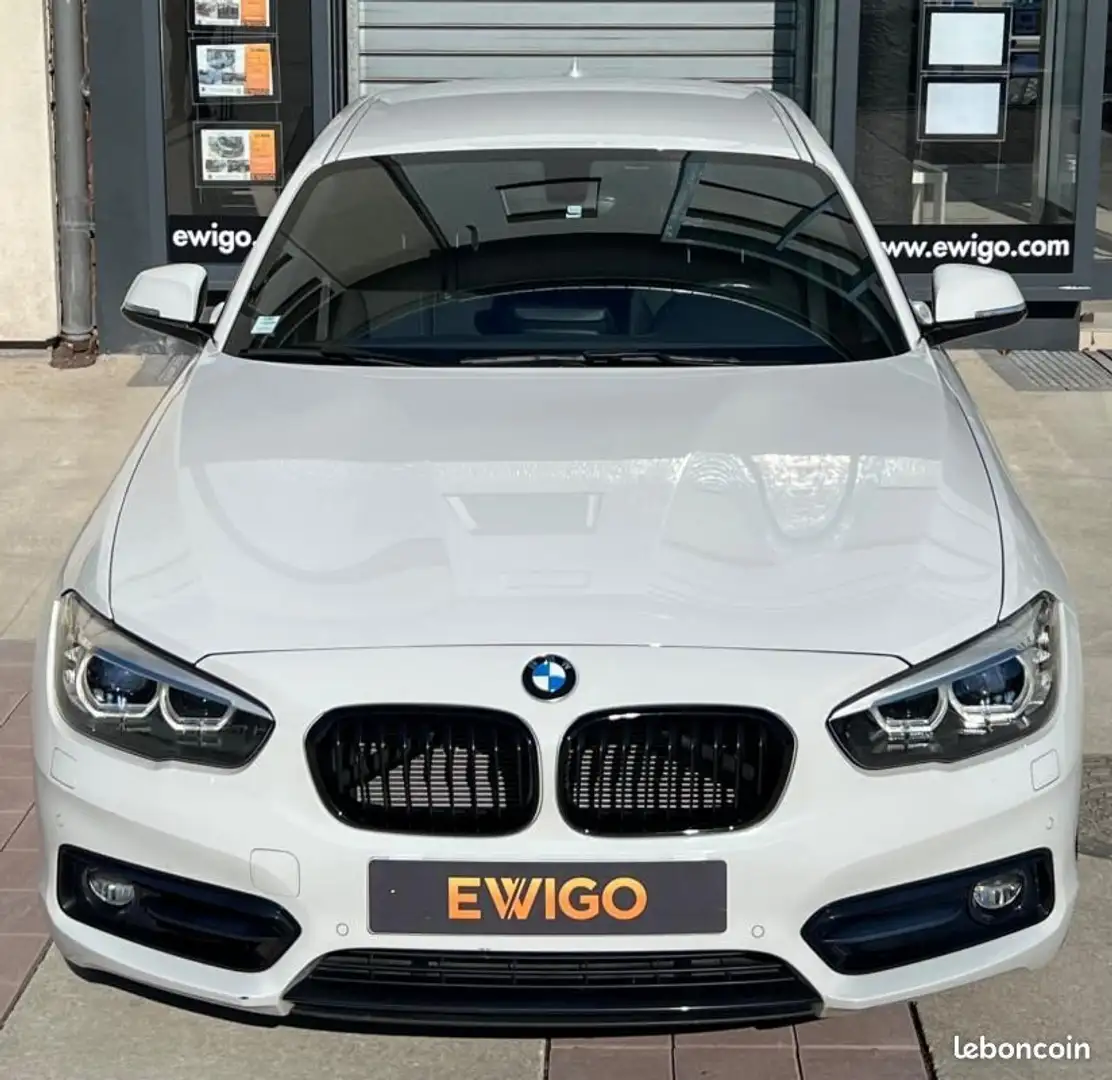 BMW 118 118i 136 ULTIMATE M-SPORT BVA8 COCKPIT SIÈGES CHAU Blanc - 2