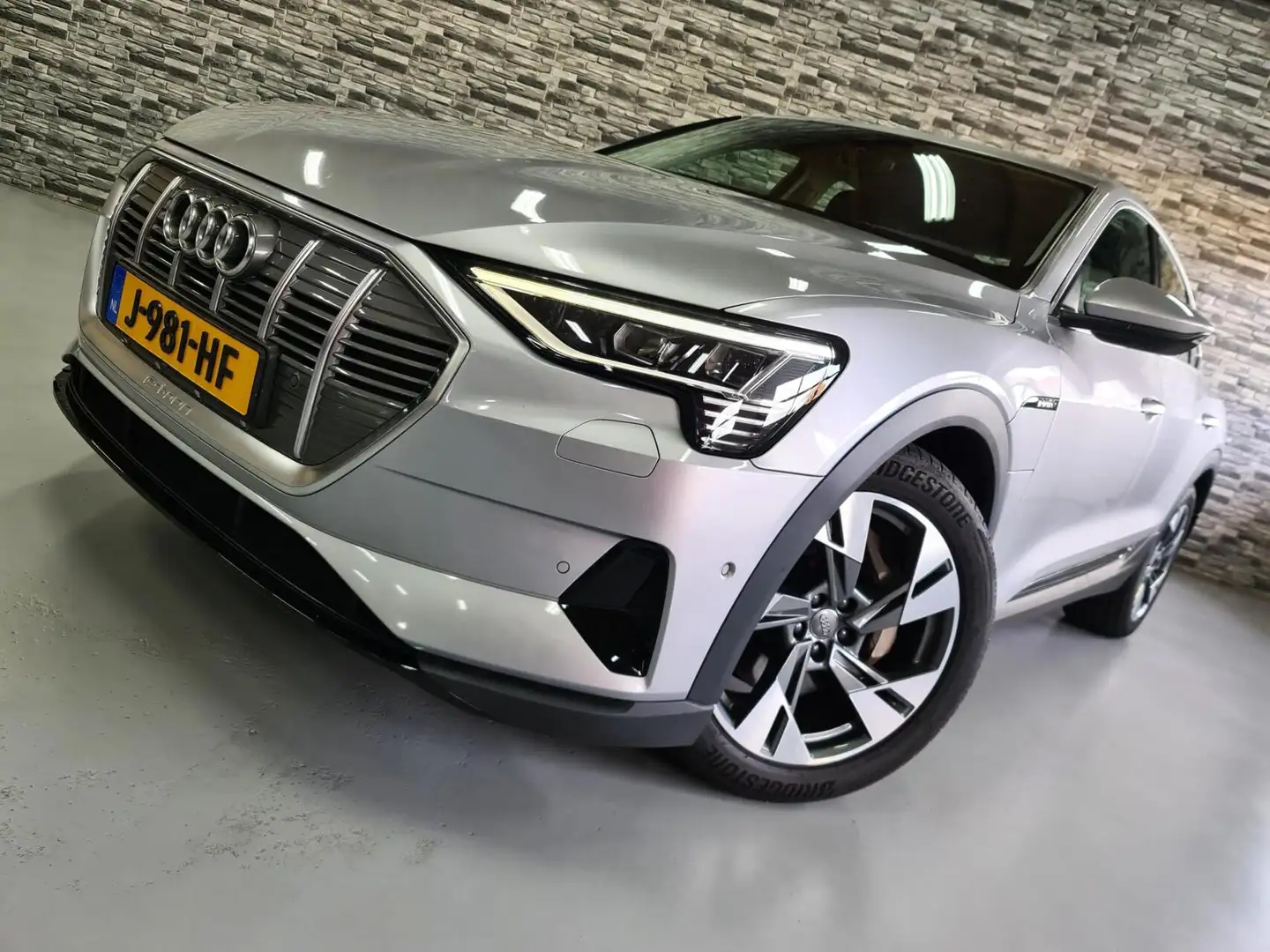 Audi e-tron Sportback 50 quattro edition 71 kWh *1e eigenaar Gris - 1