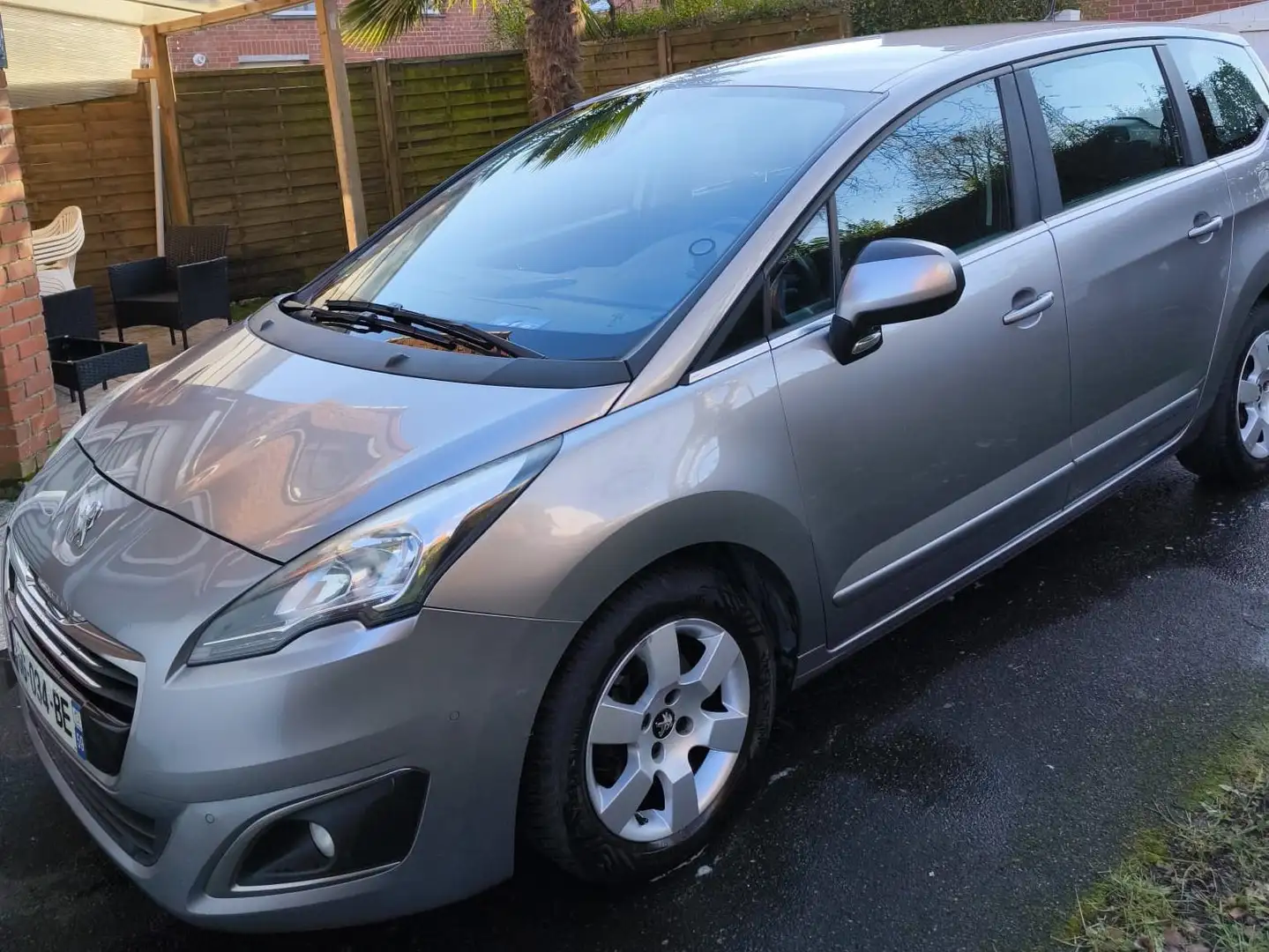 Peugeot 5008 5008 1.6 HDi 115ch FAP BVM6 Business 5pl - 1