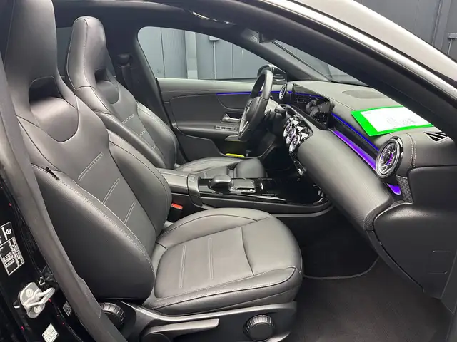 Mercedes-Benz Cla view 10