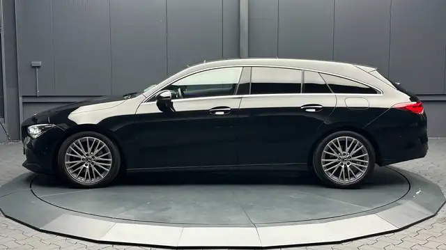 Mercedes-Benz Cla view 2
