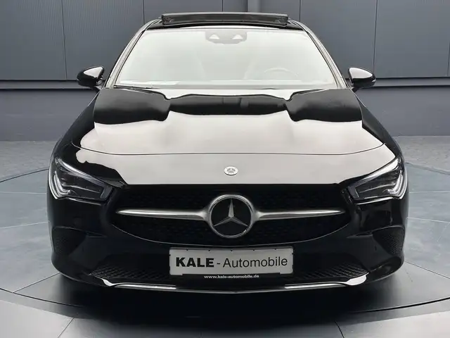 Mercedes-Benz Cla view 8