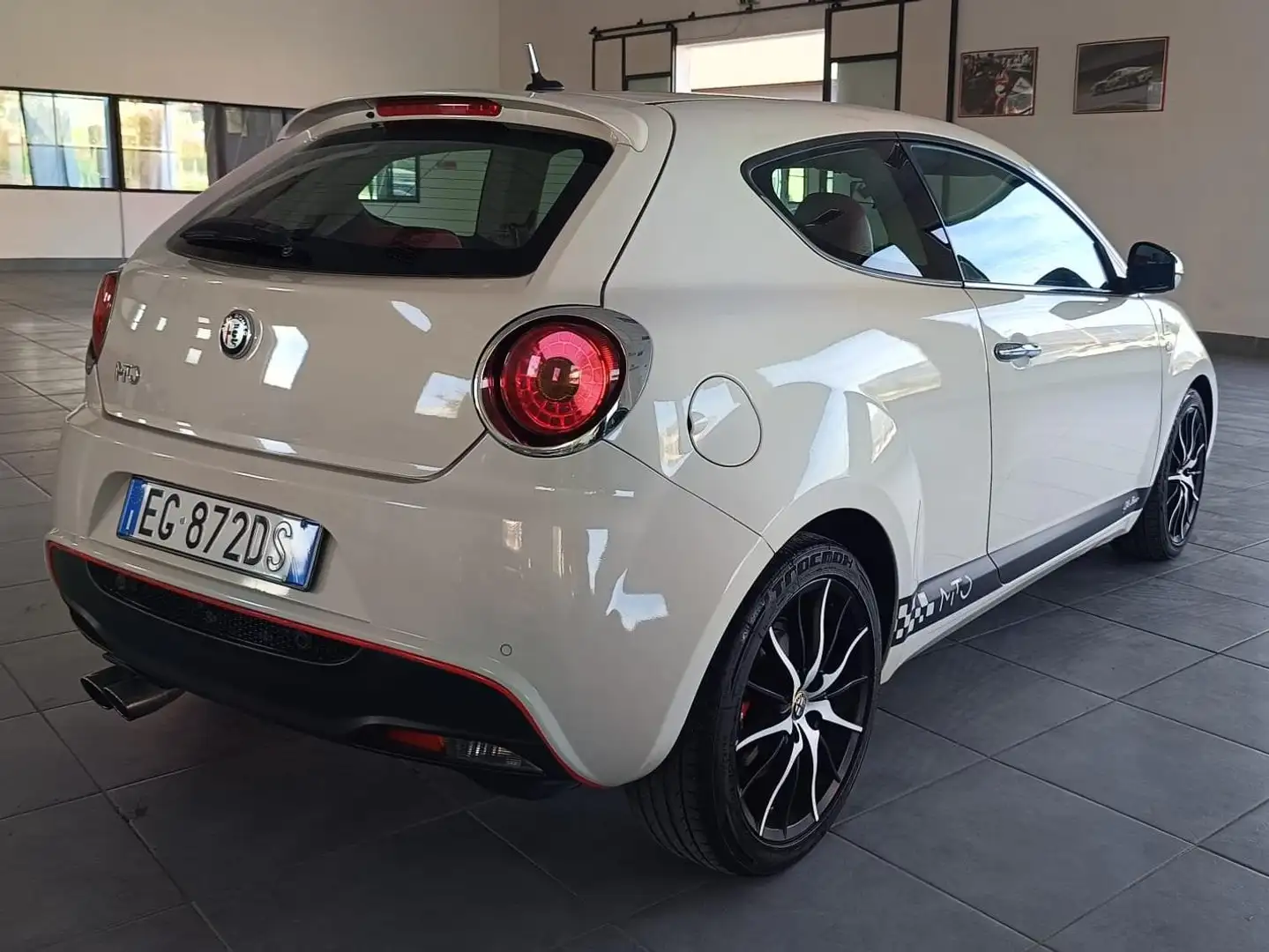 Alfa Romeo MiTo MiTo  1.4 tb m.air Distinctive premium pack tct Alb - 2