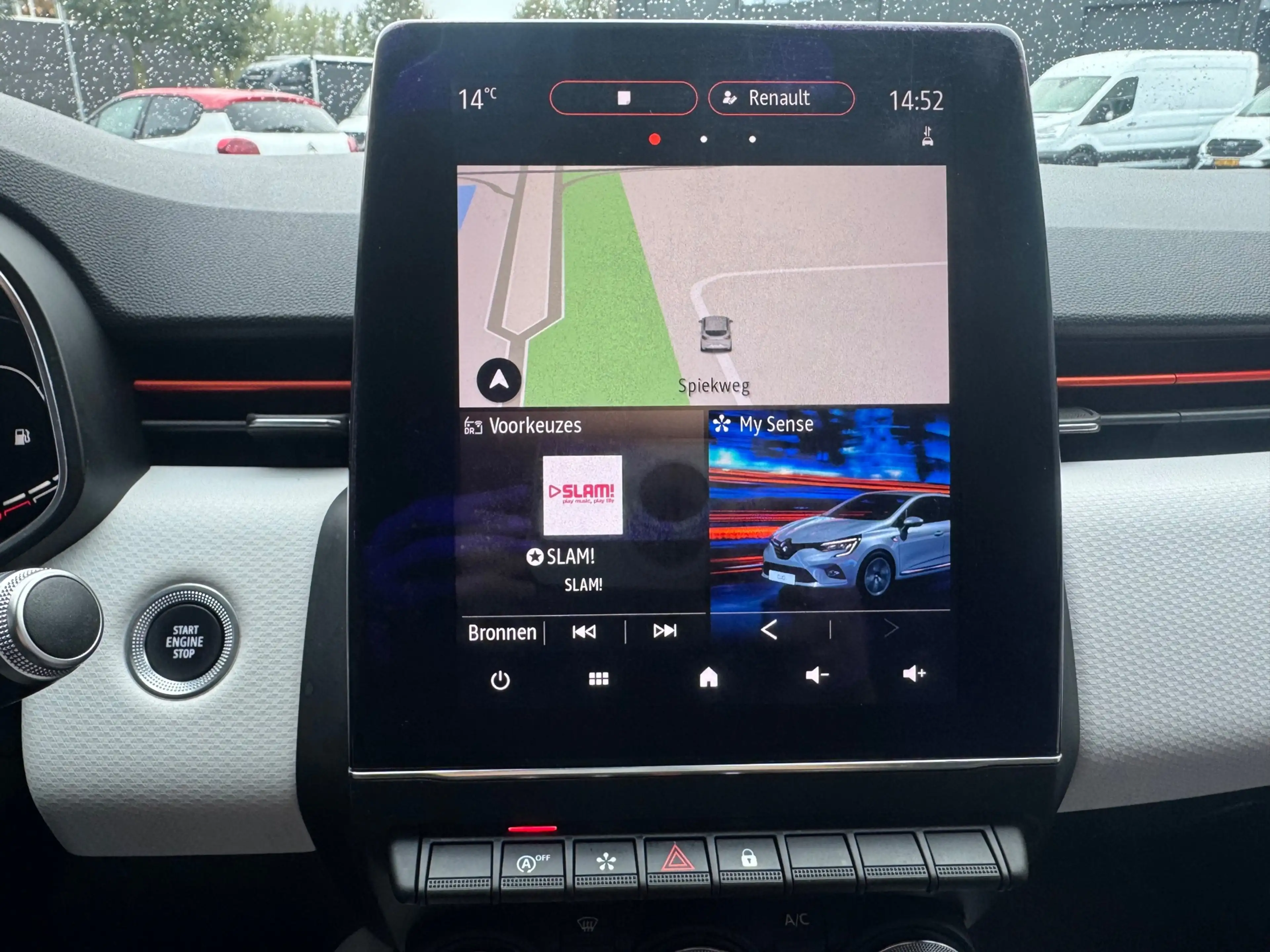 Renault Clio 1.0 TCe Intens / Facelift / Carplay / Led — photo 12