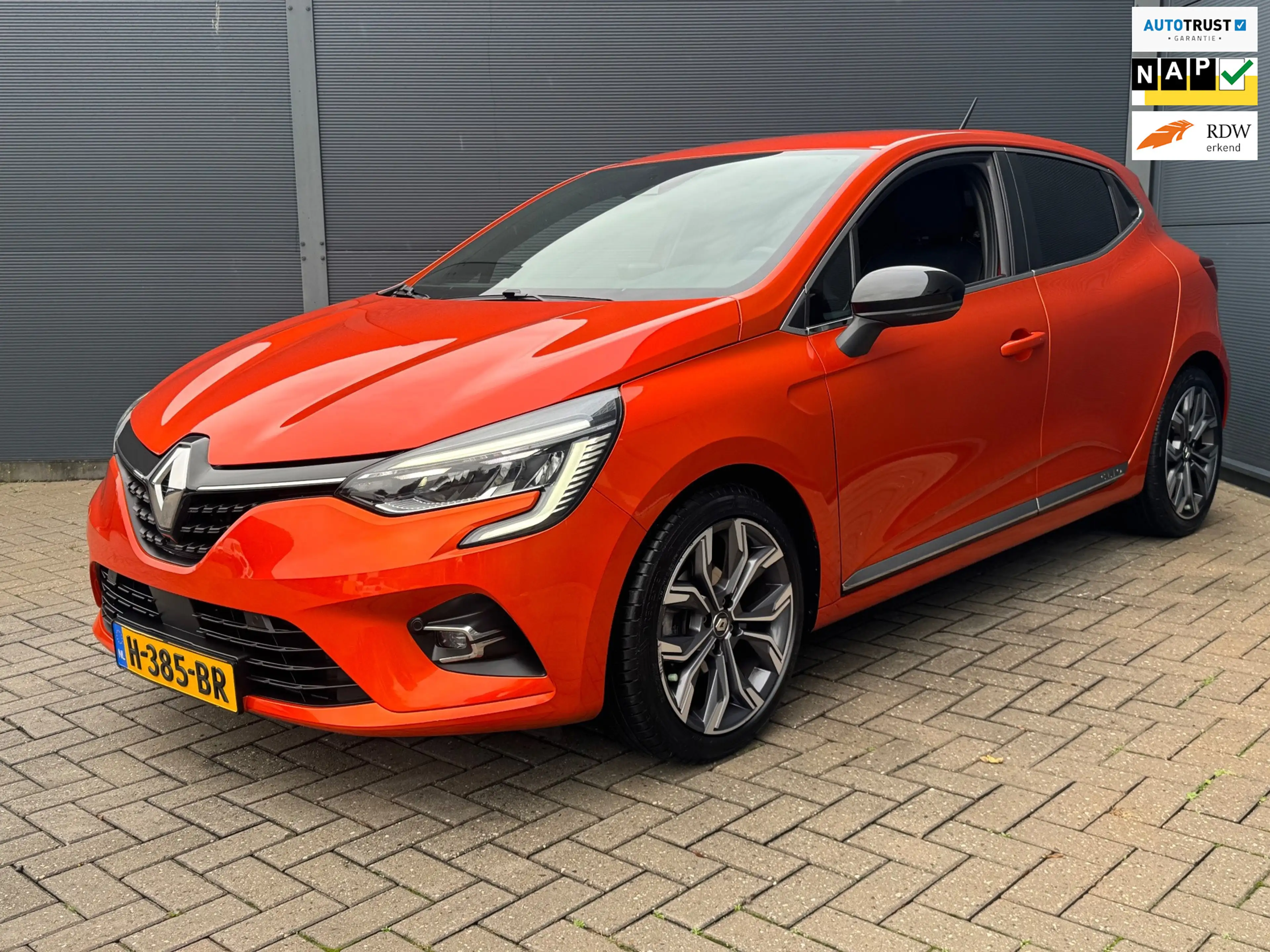 Renault Clio 1.0 TCe Intens / Facelift / Carplay / Led