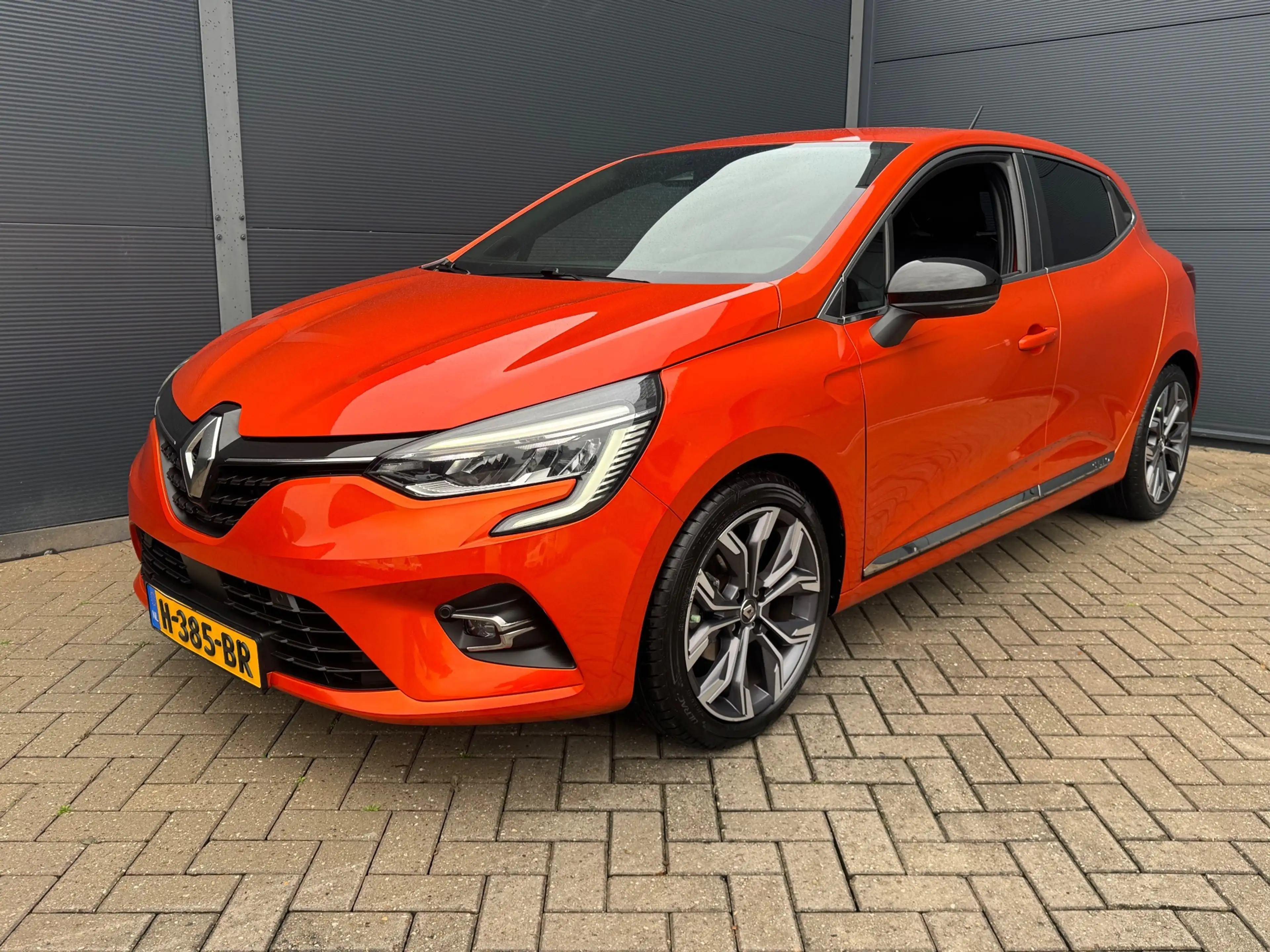 Renault Clio 1.0 TCe Intens / Facelift / Carplay / Led — photo 8