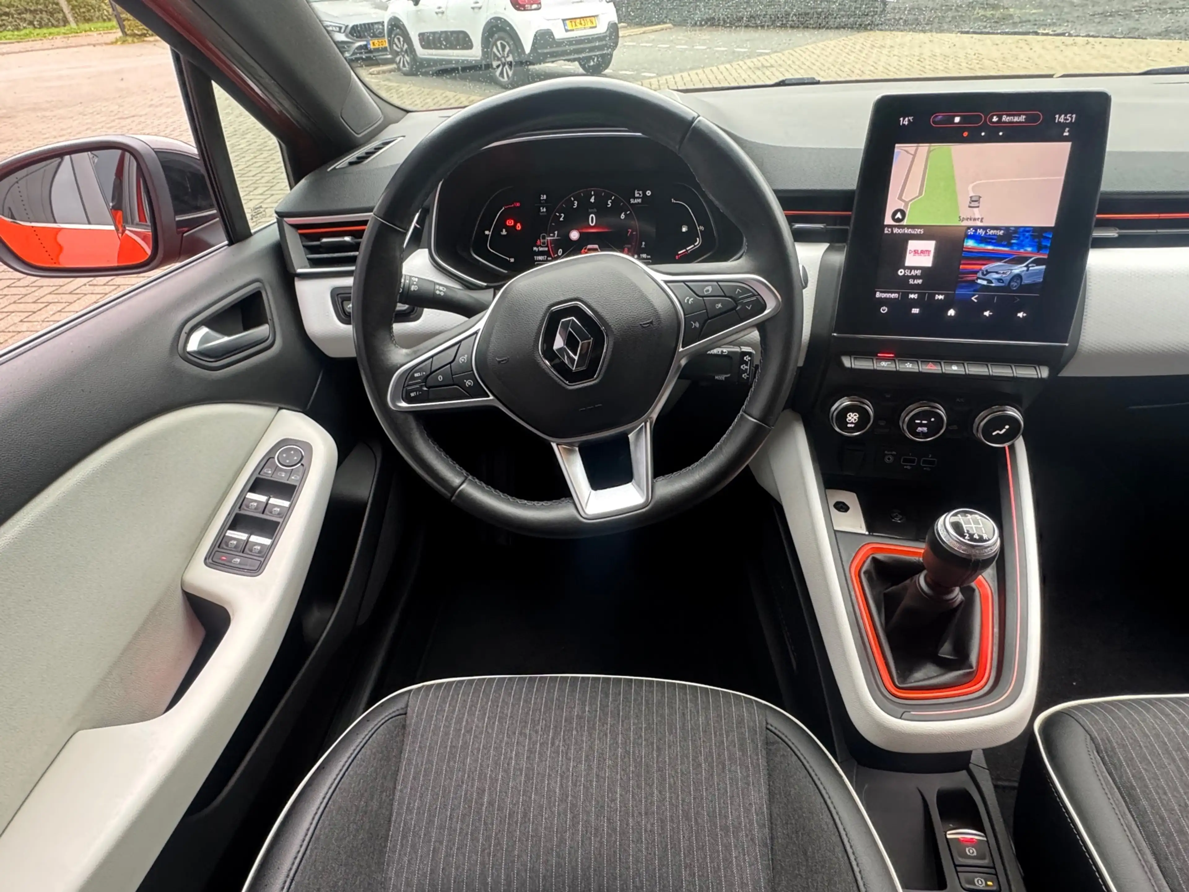 Renault Clio 1.0 TCe Intens / Facelift / Carplay / Led — photo 5