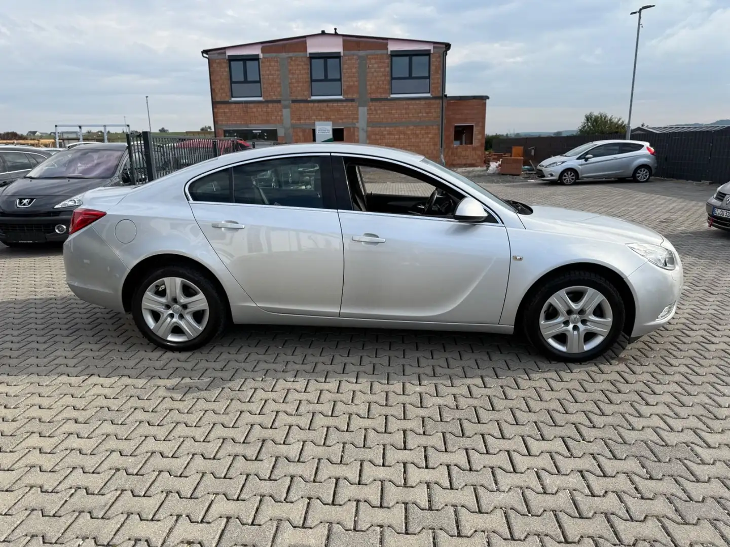 Opel Insignia A Lim. Edition**TüV NEU** Silber - 2