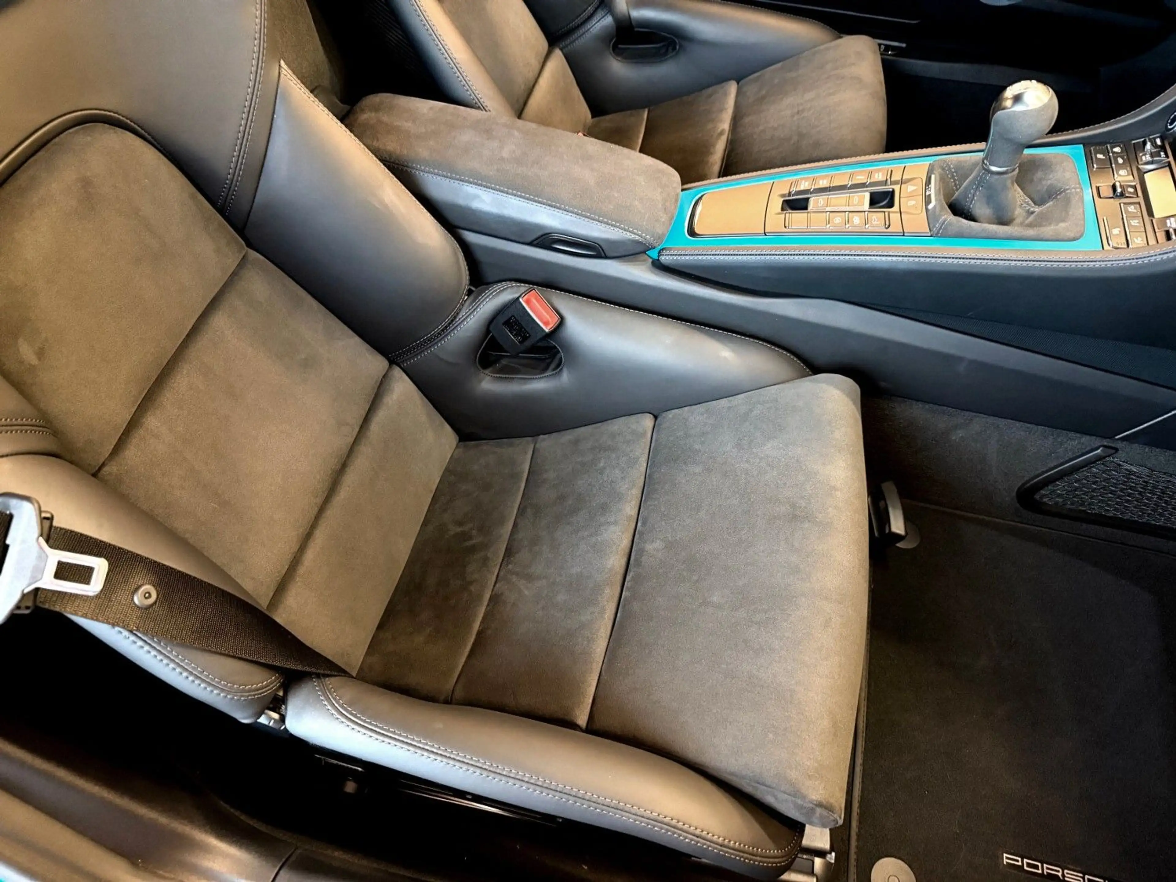 Porsche Boxster 718 Spyder 1.Hand Sportsitze Miami Blau — photo 4
