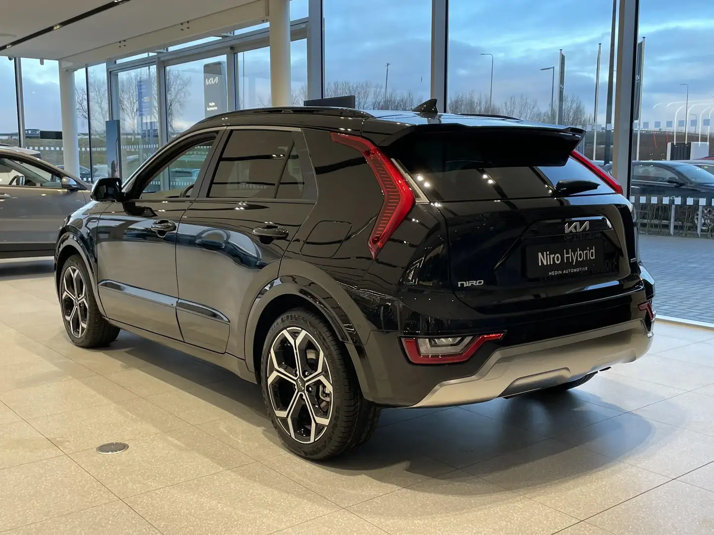 Kia Niro Hybrid ExecutiveLine | Incl particuliere inruilpre Černá - 2