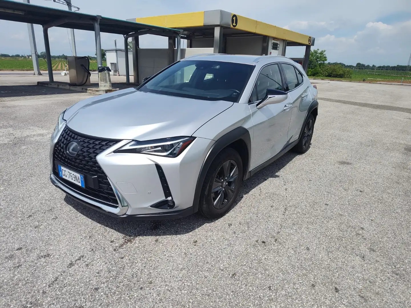 Lexus UX 200 UX 2019 250h 2.0 Business 2wd cvt my20 Silver - 1