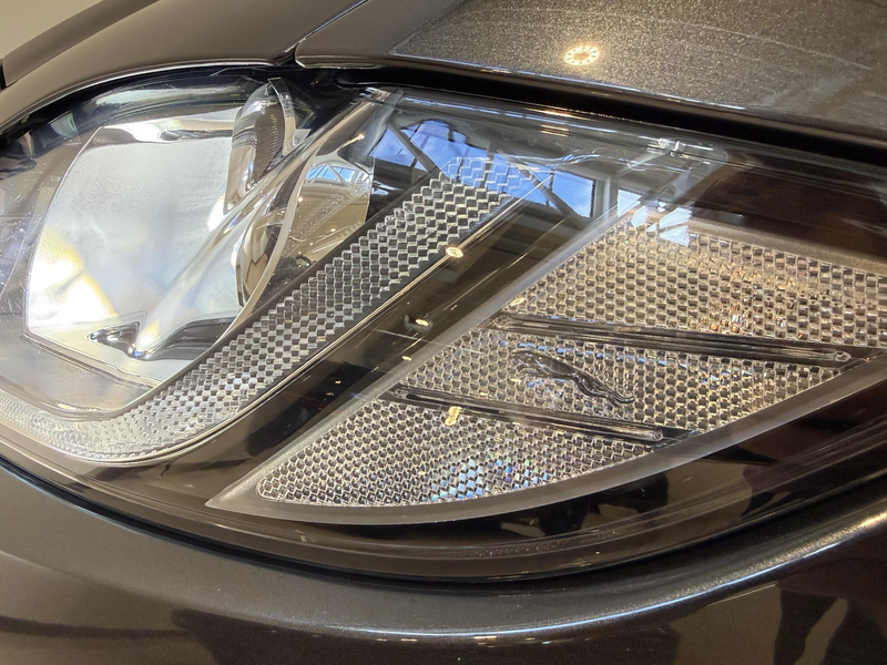 Jaguar F-Pace 2.0 Portfolio AWD 25t — photo 20