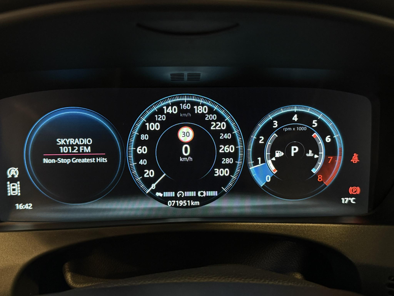 Jaguar F-Pace 2.0 Portfolio AWD 25t — photo 9