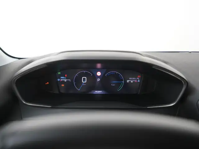 Peugeot 208 view 8