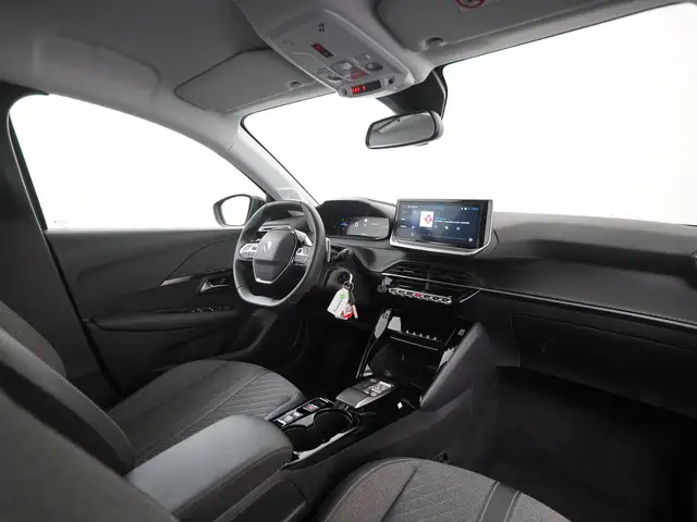Peugeot 208 view 2