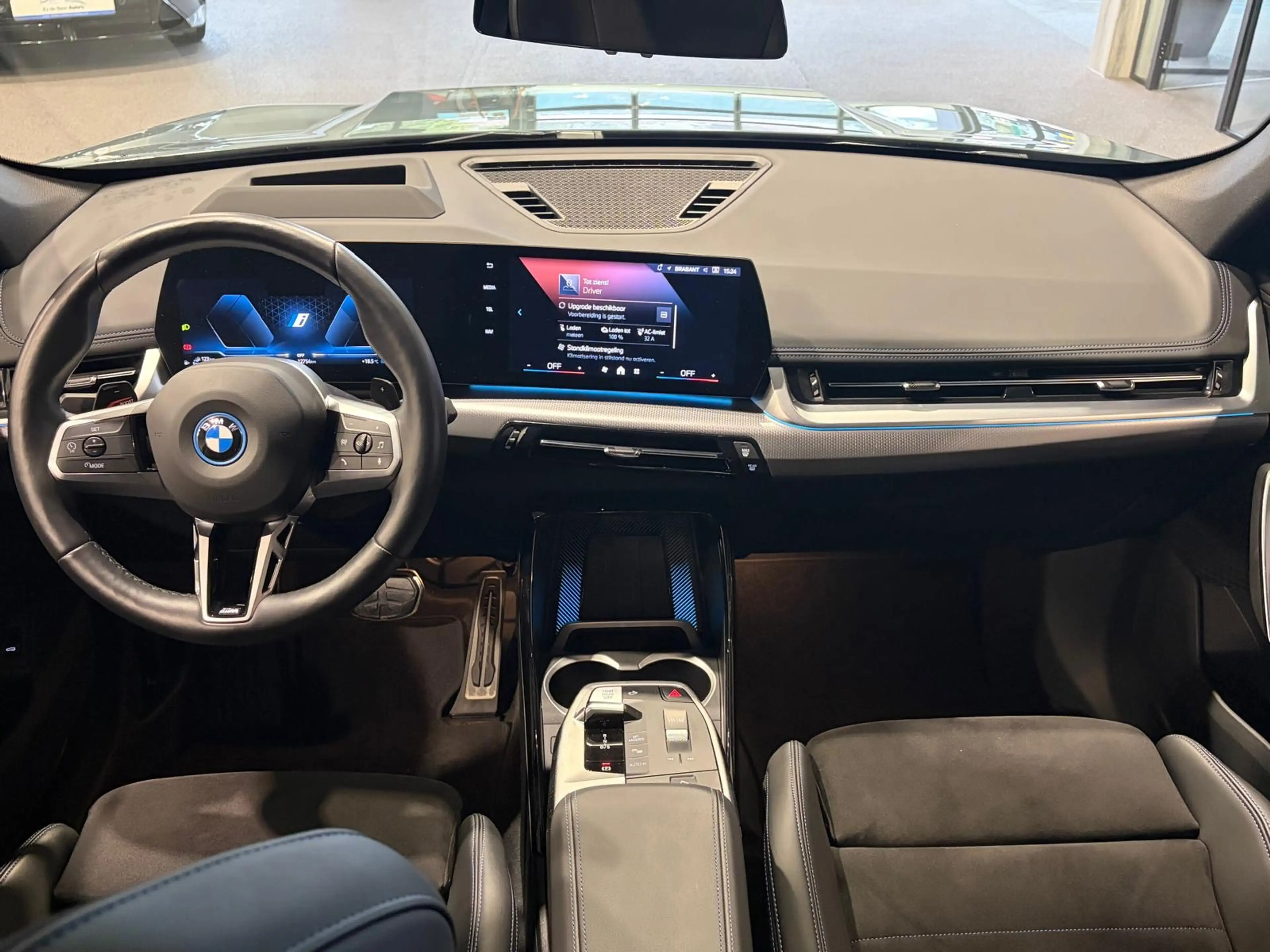 BMW X1 xDrive30e M-Sport | Panorama | HUD | 360 Camera — photo 30