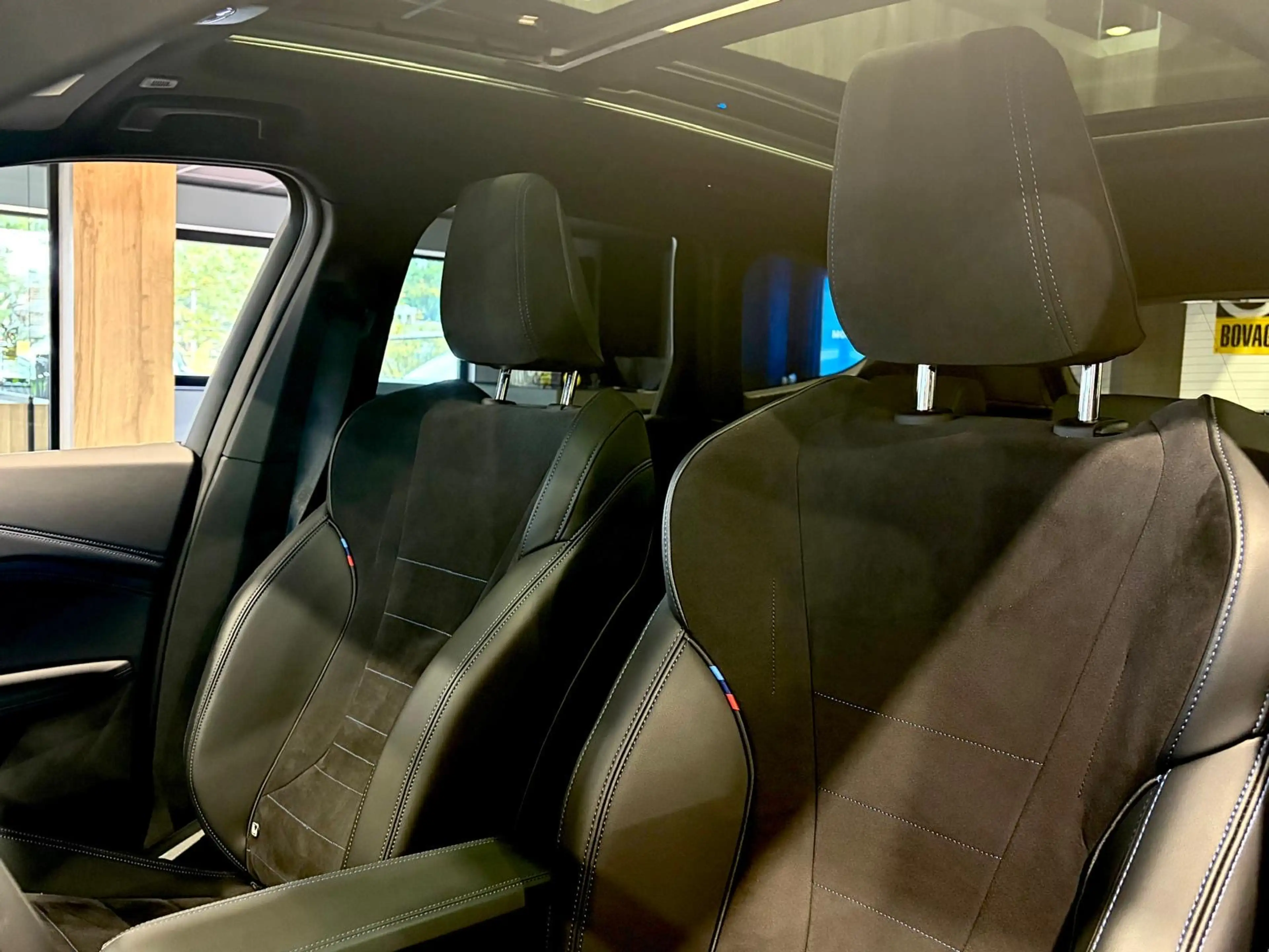 BMW X1 xDrive30e M-Sport | Panorama | HUD | 360 Camera — photo 21