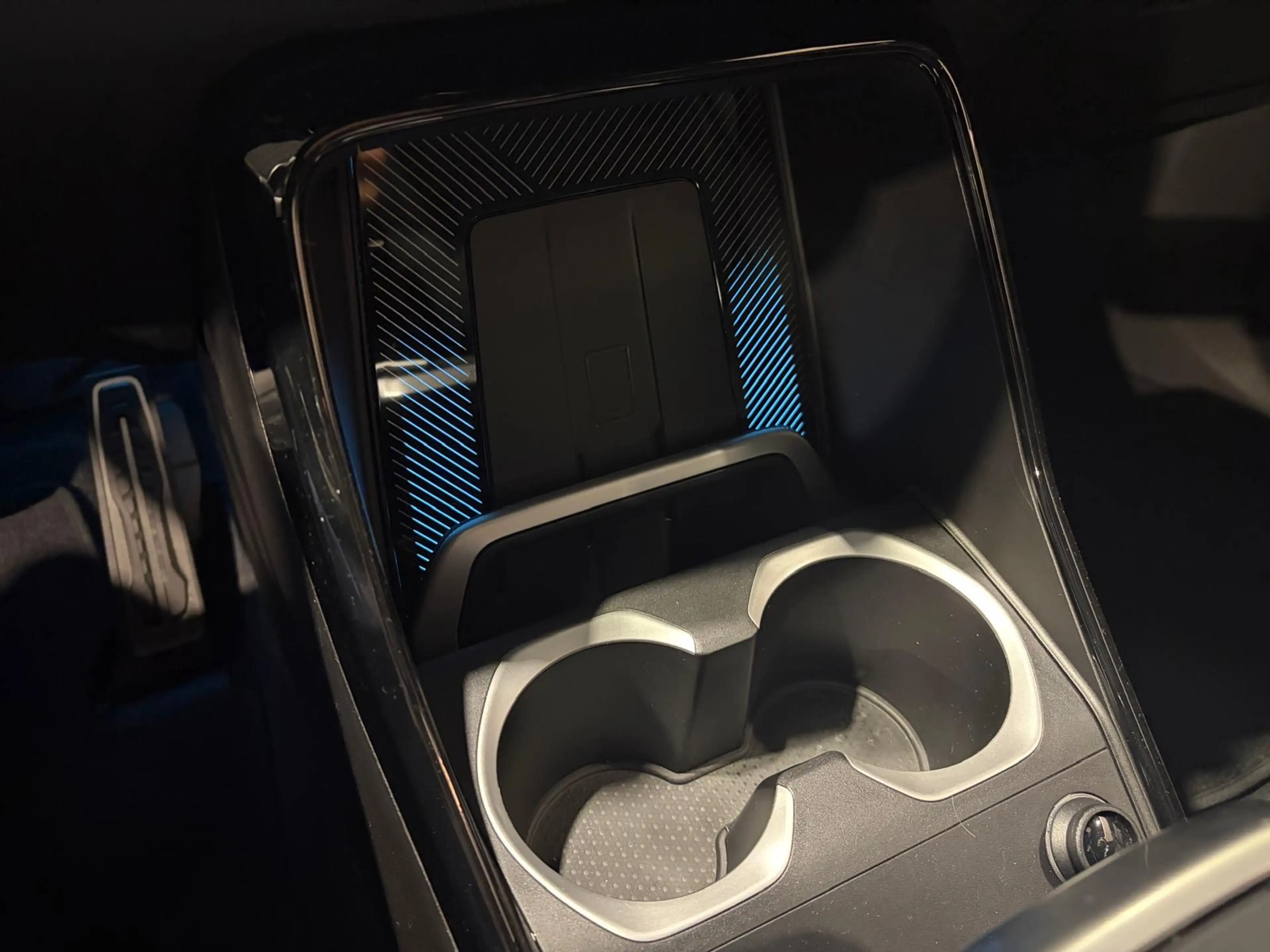 BMW X1 xDrive30e M-Sport | Panorama | HUD | 360 Camera — photo 32