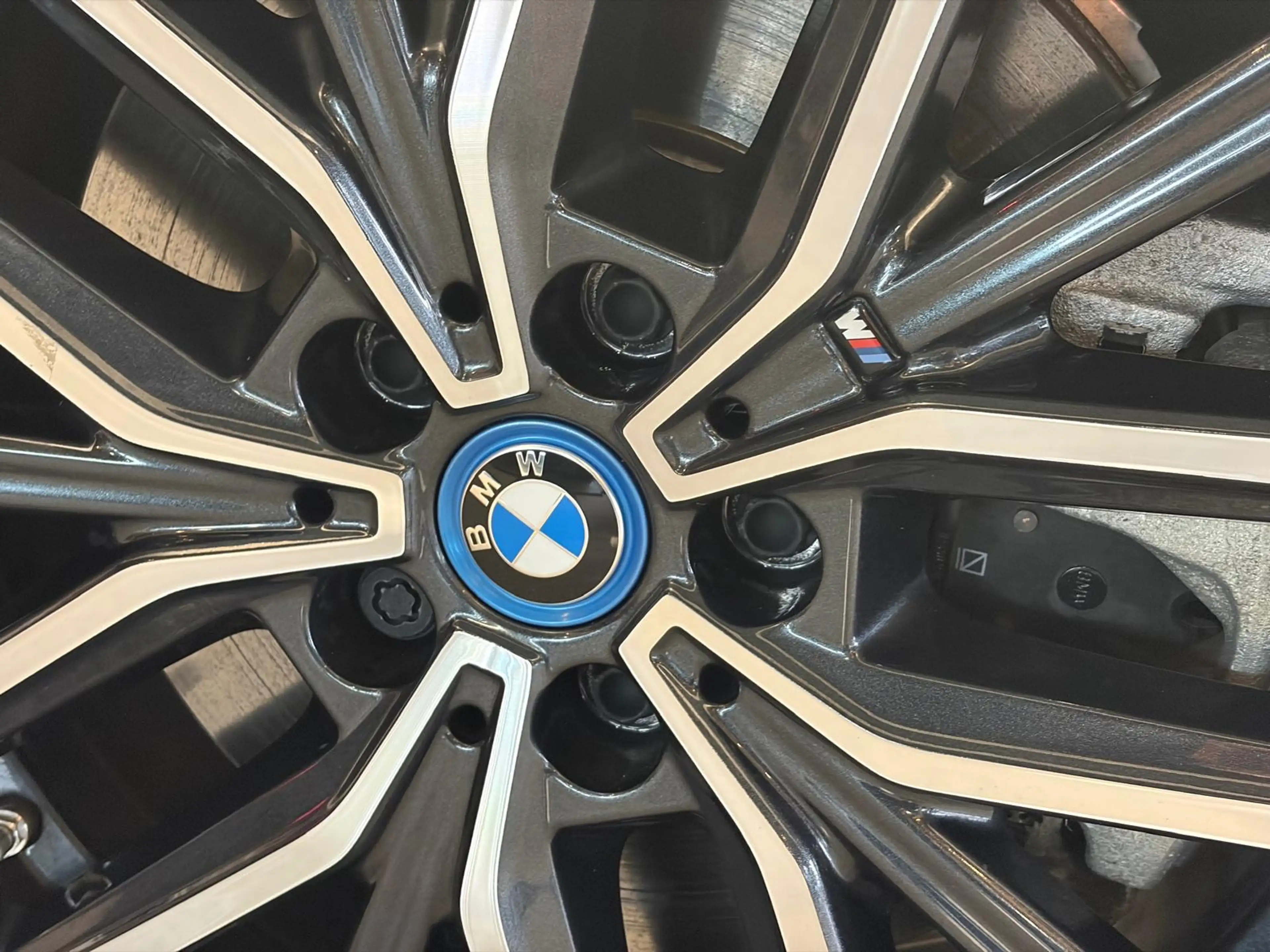 BMW X1 xDrive30e M-Sport | Panorama | HUD | 360 Camera — photo 14