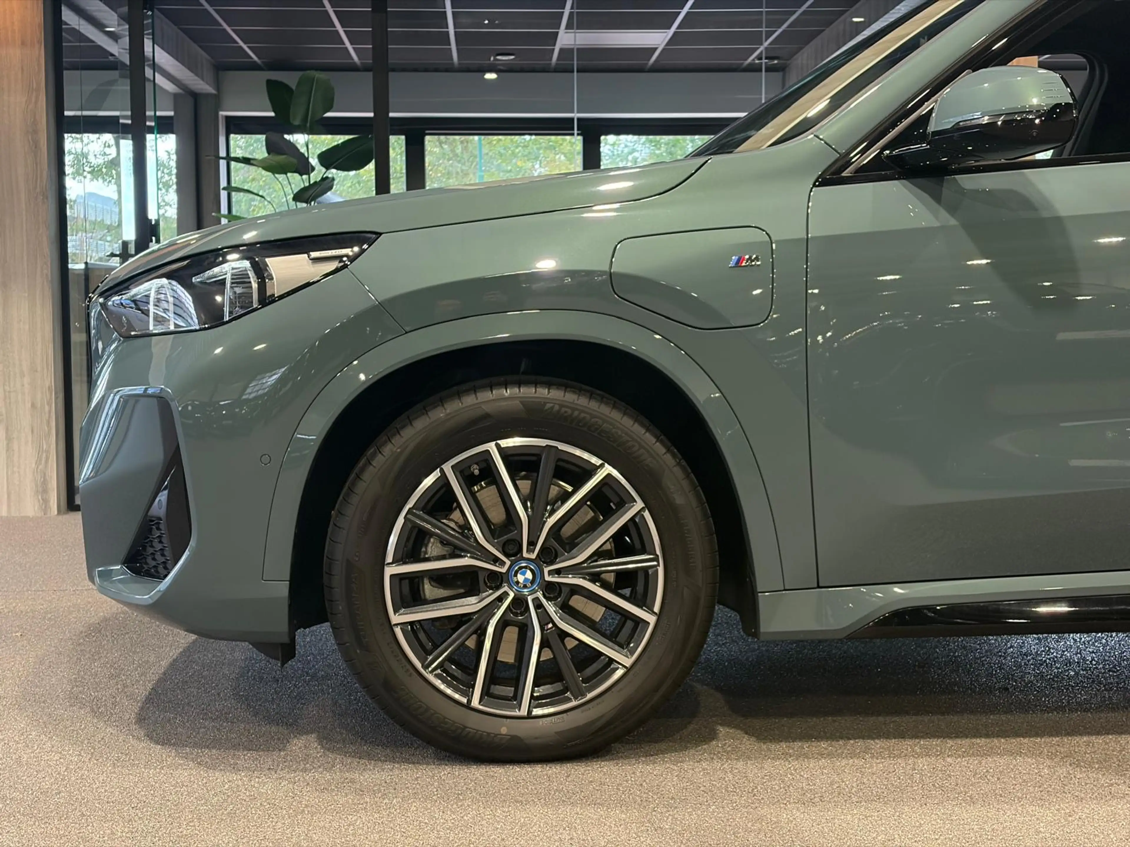BMW X1 xDrive30e M-Sport | Panorama | HUD | 360 Camera — photo 2