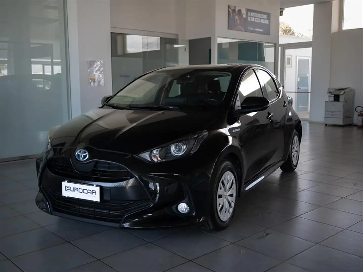 Toyota Yaris Hybrid Business 92Cv 36 mesi garanzia Blu/Azzurro - 1