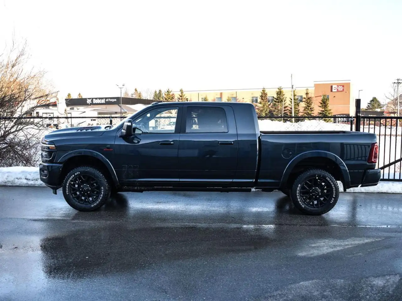 RAM 2500 снимка RAM 2500