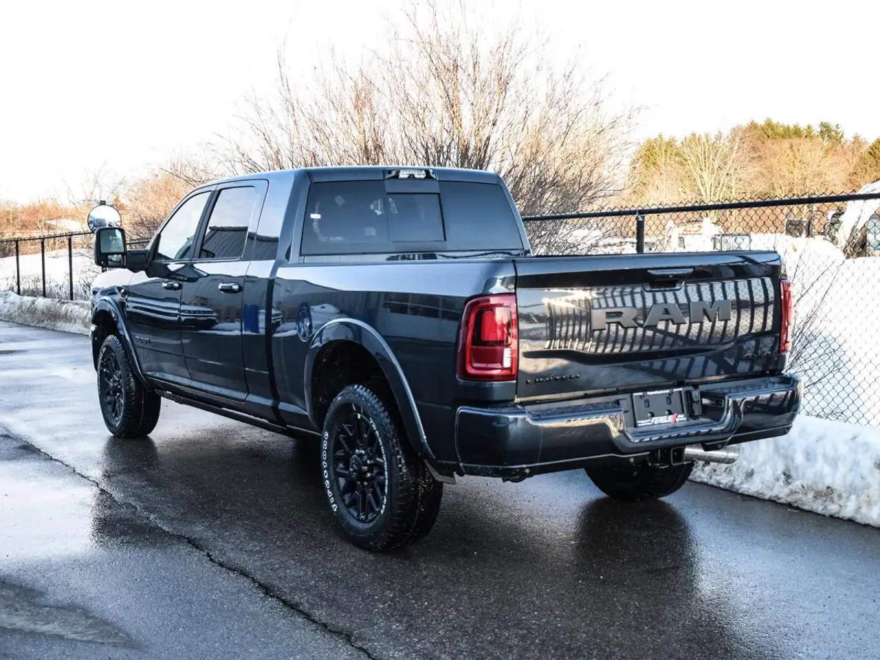 RAM 2500 снимка RAM 2500