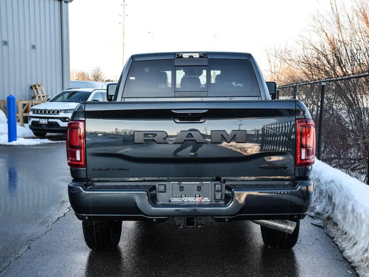 RAM 2500 снимка RAM 2500