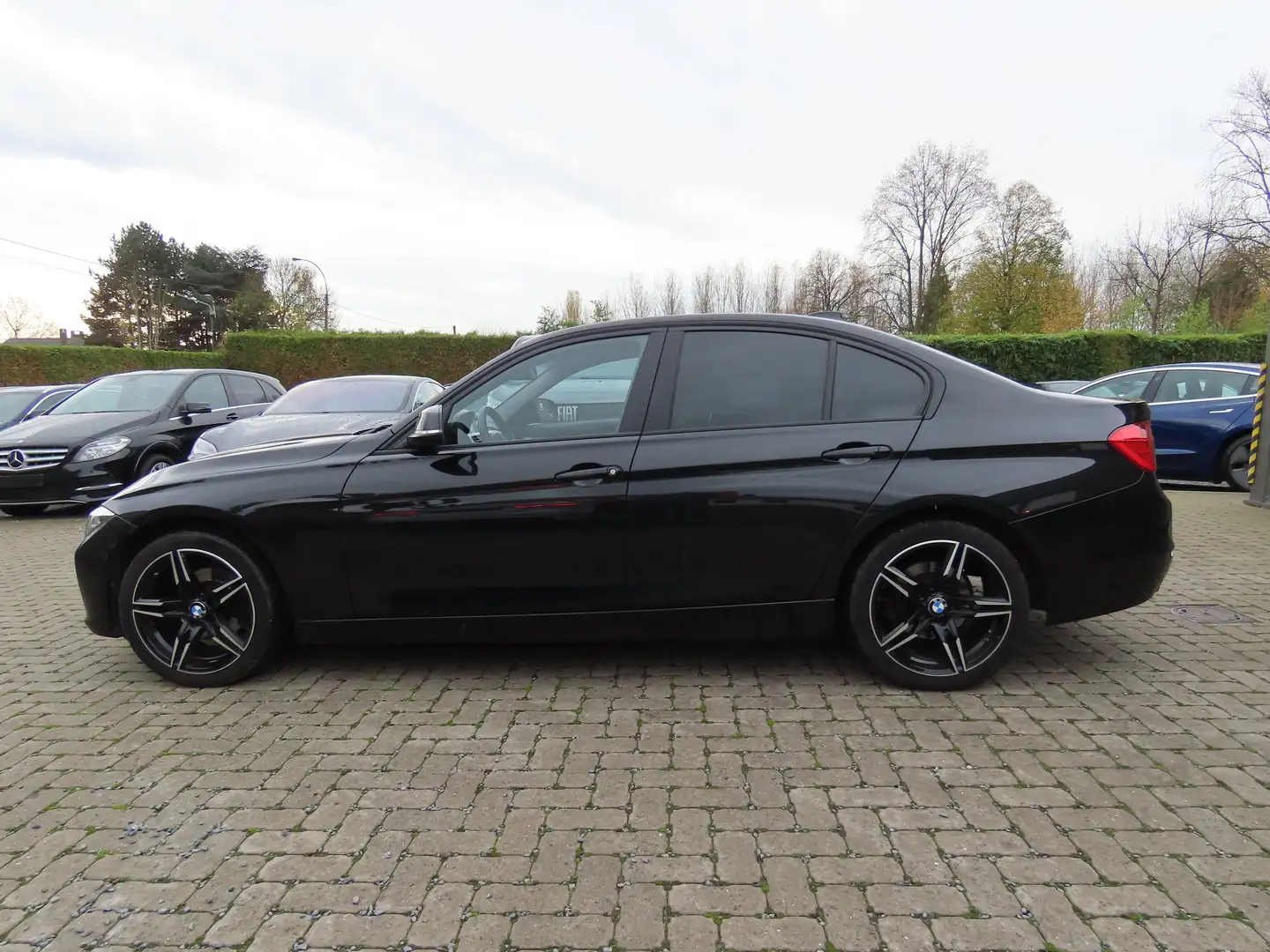 BMW 316 316i Schwarz - 2