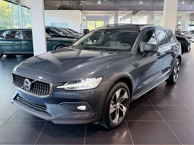 Volvo V60 Cross Country V60 2.0 B5 AWD CROSS COUNTRY PLUS