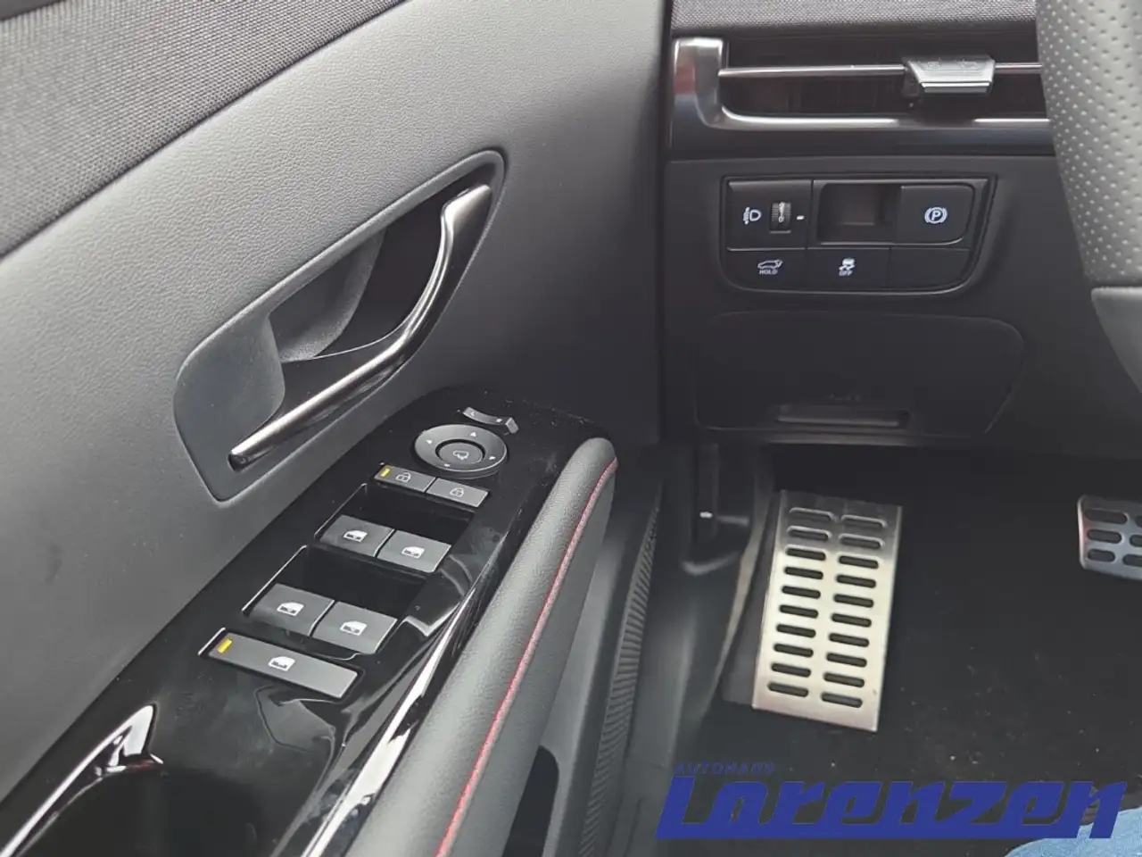 Hyundai TUCSON N Line X 1.6 T-Gdi 180PS DCT 4WD El. Panodach Navi 17