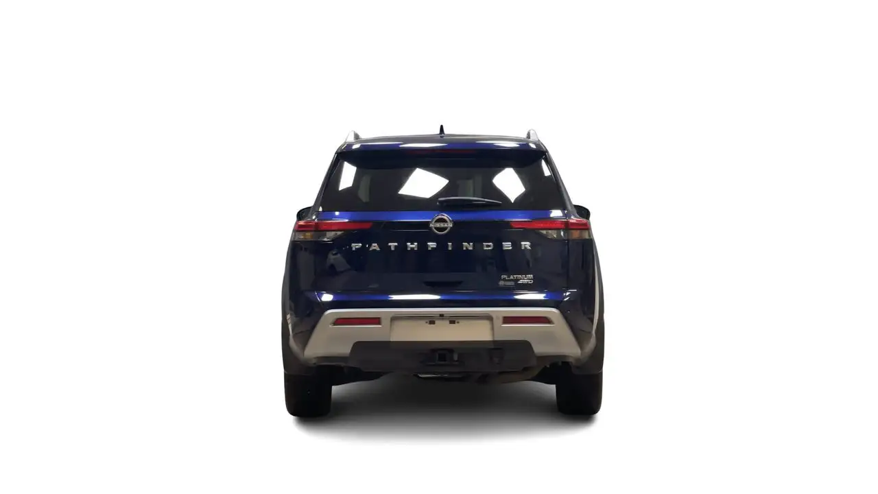 Nissan Pathfinder снимка Nissan Pathfinder