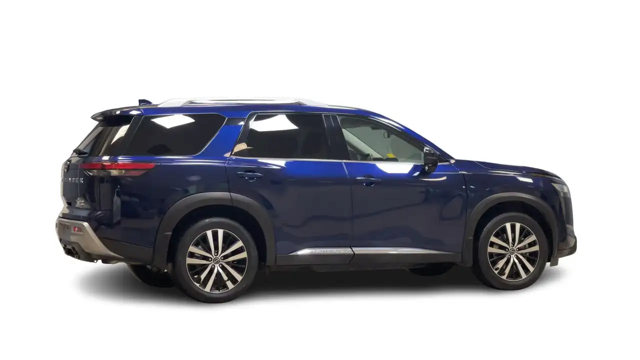 Nissan Pathfinder снимка Nissan Pathfinder