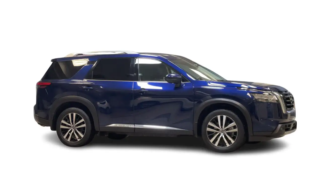 Nissan Pathfinder снимка Nissan Pathfinder