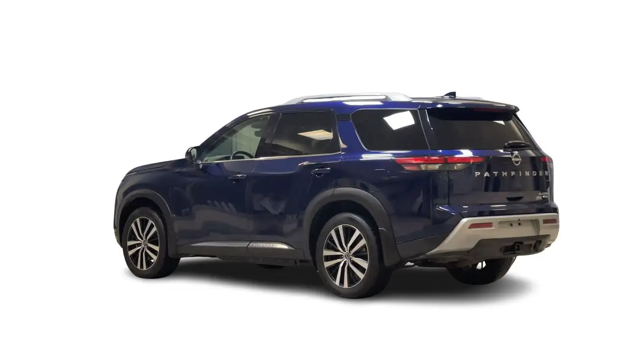 Nissan Pathfinder снимка Nissan Pathfinder