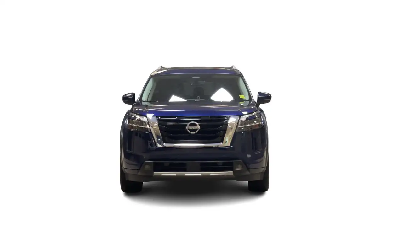 Nissan Pathfinder снимка Nissan Pathfinder