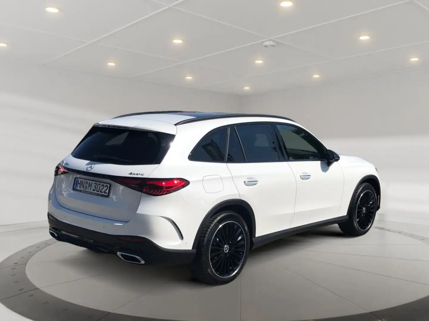Mercedes-Benz GLC 300 d 4MATIC +AMGPremium+20Z+Night+Pano+AHK Weiß - 2