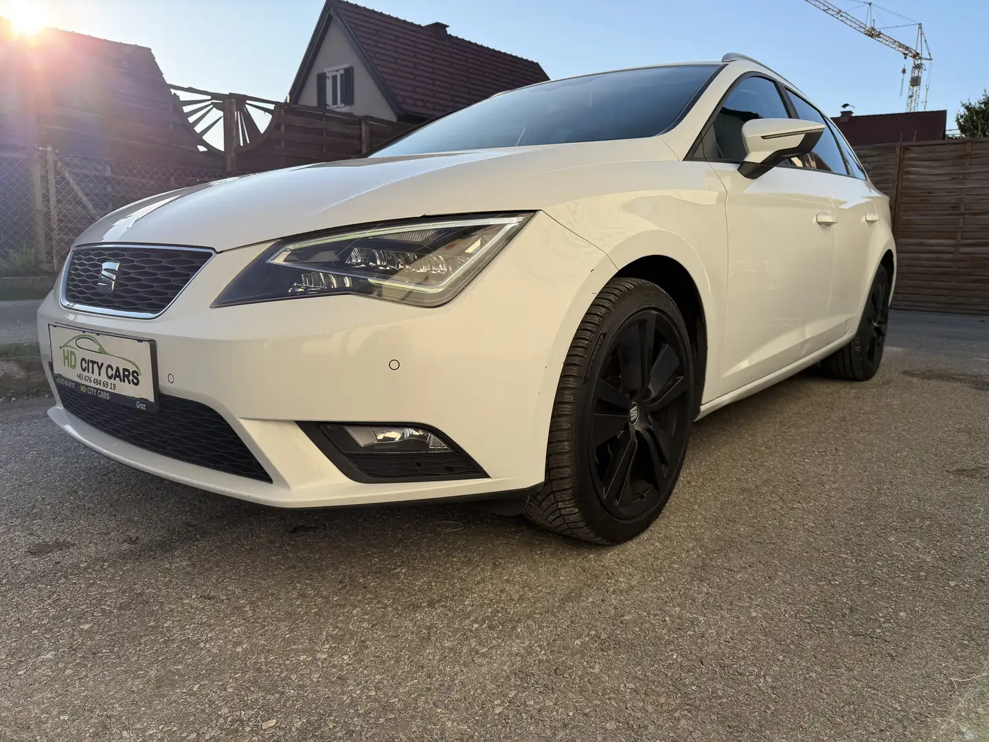 SEAT Leon ST Reference 1,6 TDI CR Start-Stop ERSTBESITZ - 2