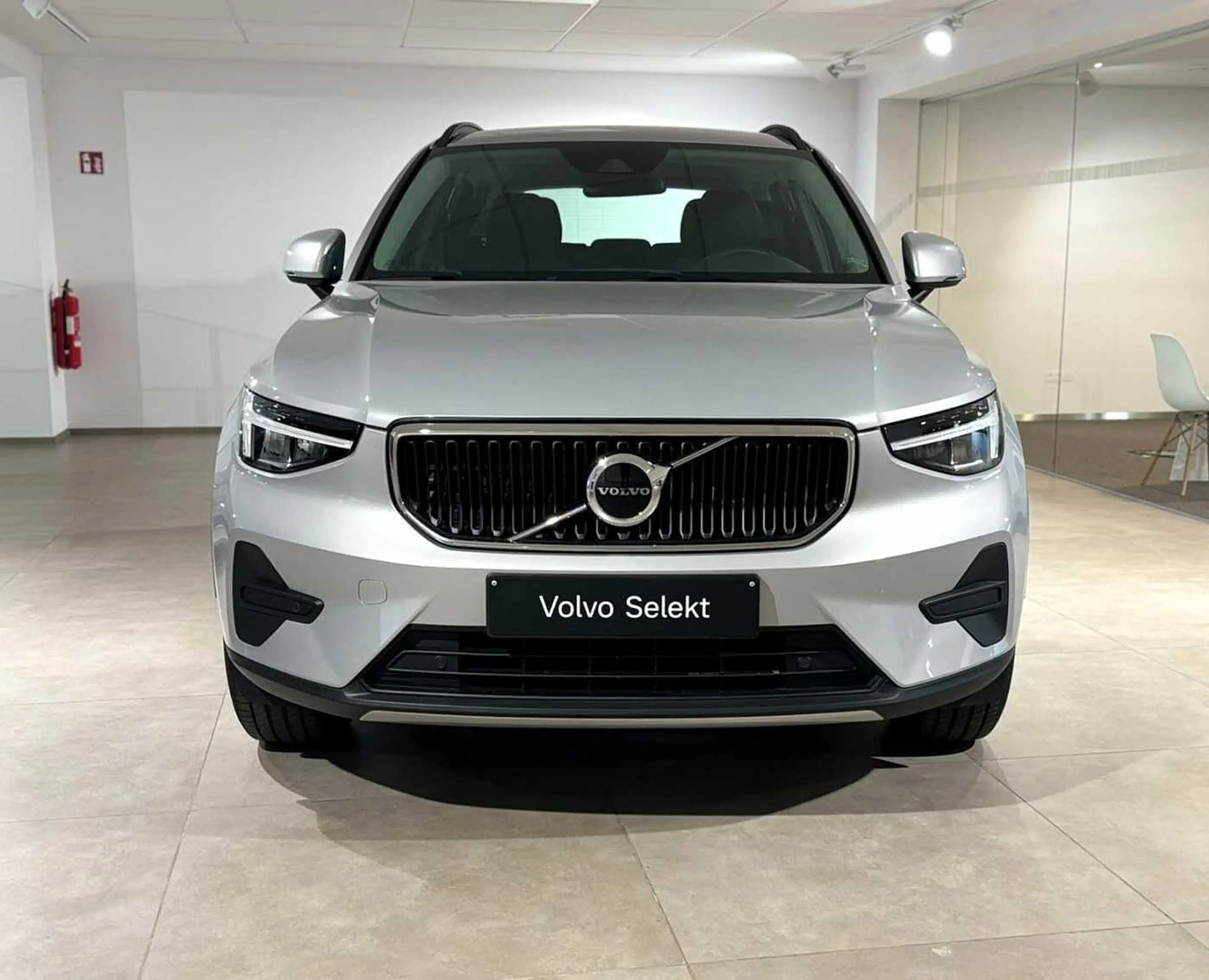Volvo XC40 Essential, T2 automatic, Essence '3 ANS DE GARANTI — photo 2