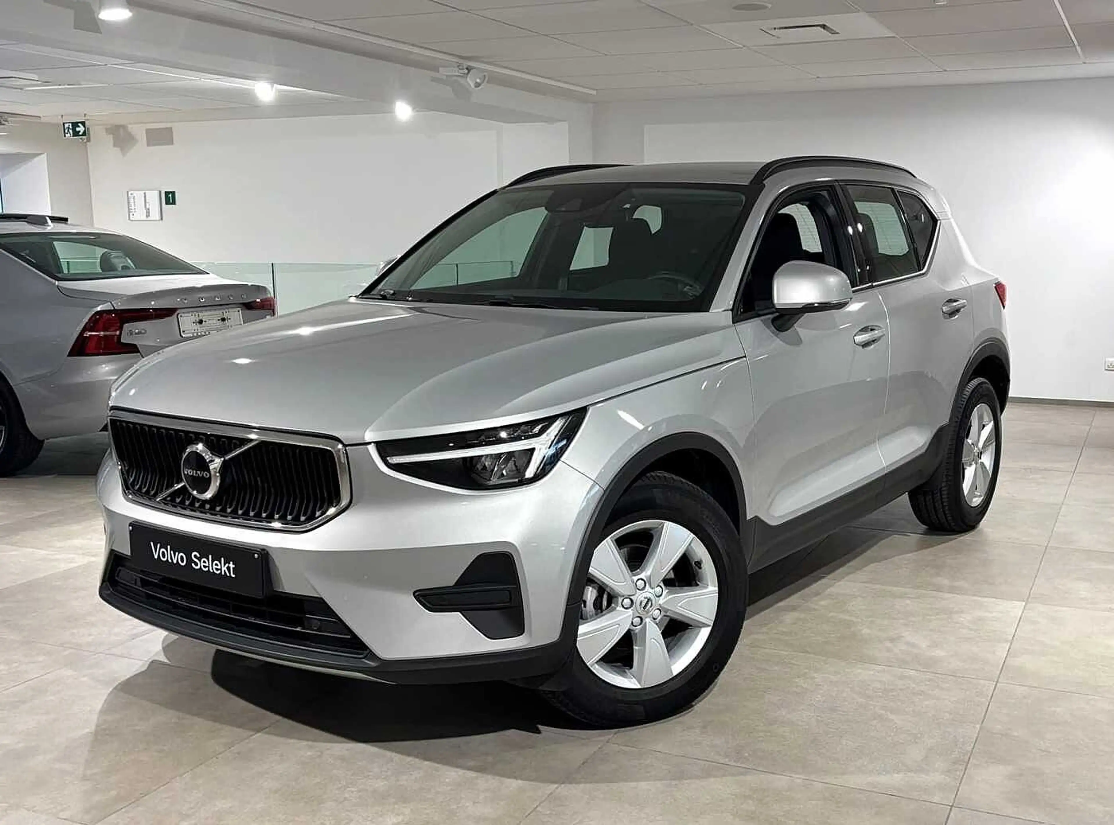 Volvo XC40 Essential, T2 automatic, Essence '3 ANS DE GARANTI