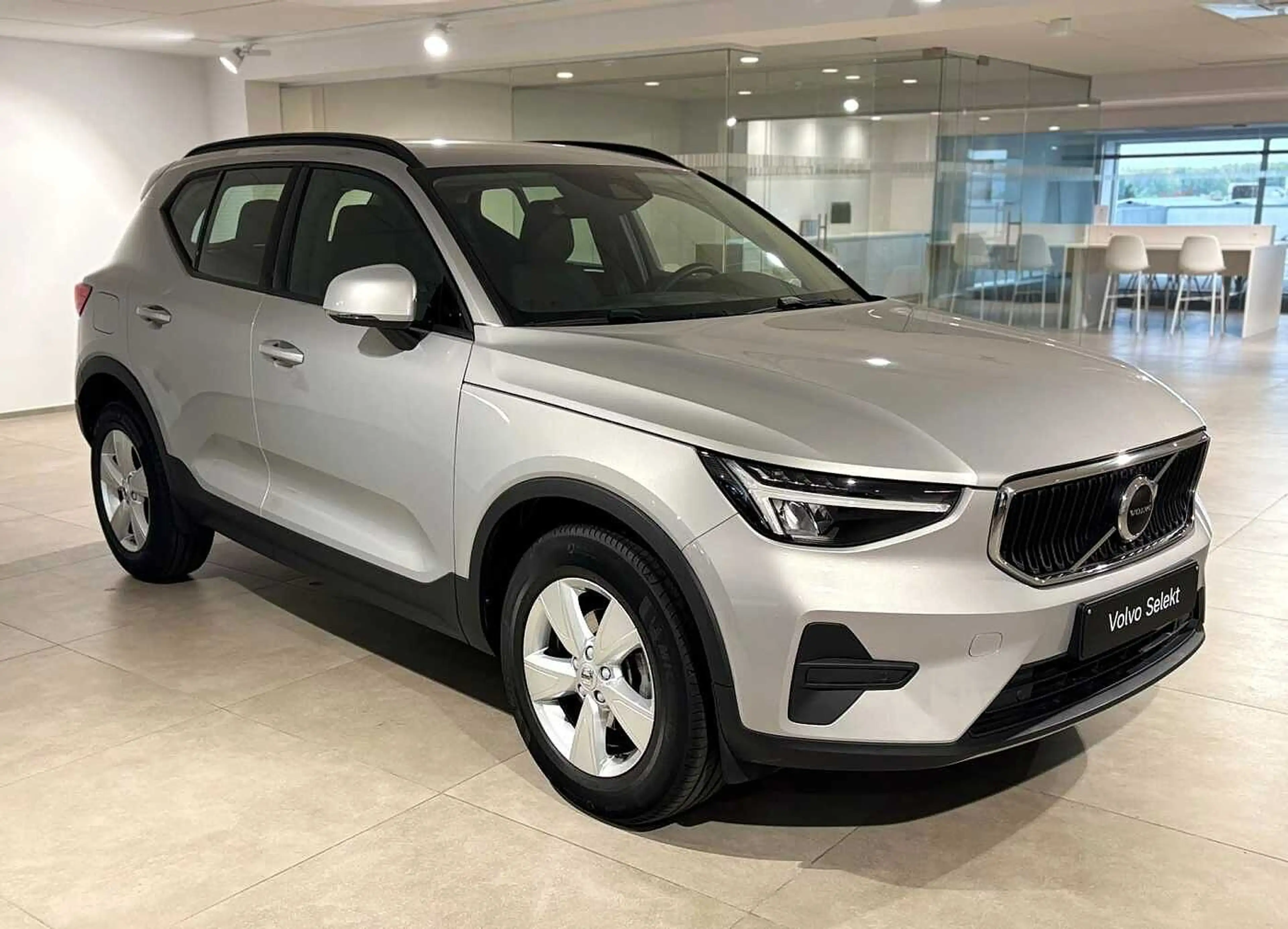 Volvo XC40 Essential, T2 automatic, Essence '3 ANS DE GARANTI — photo 3