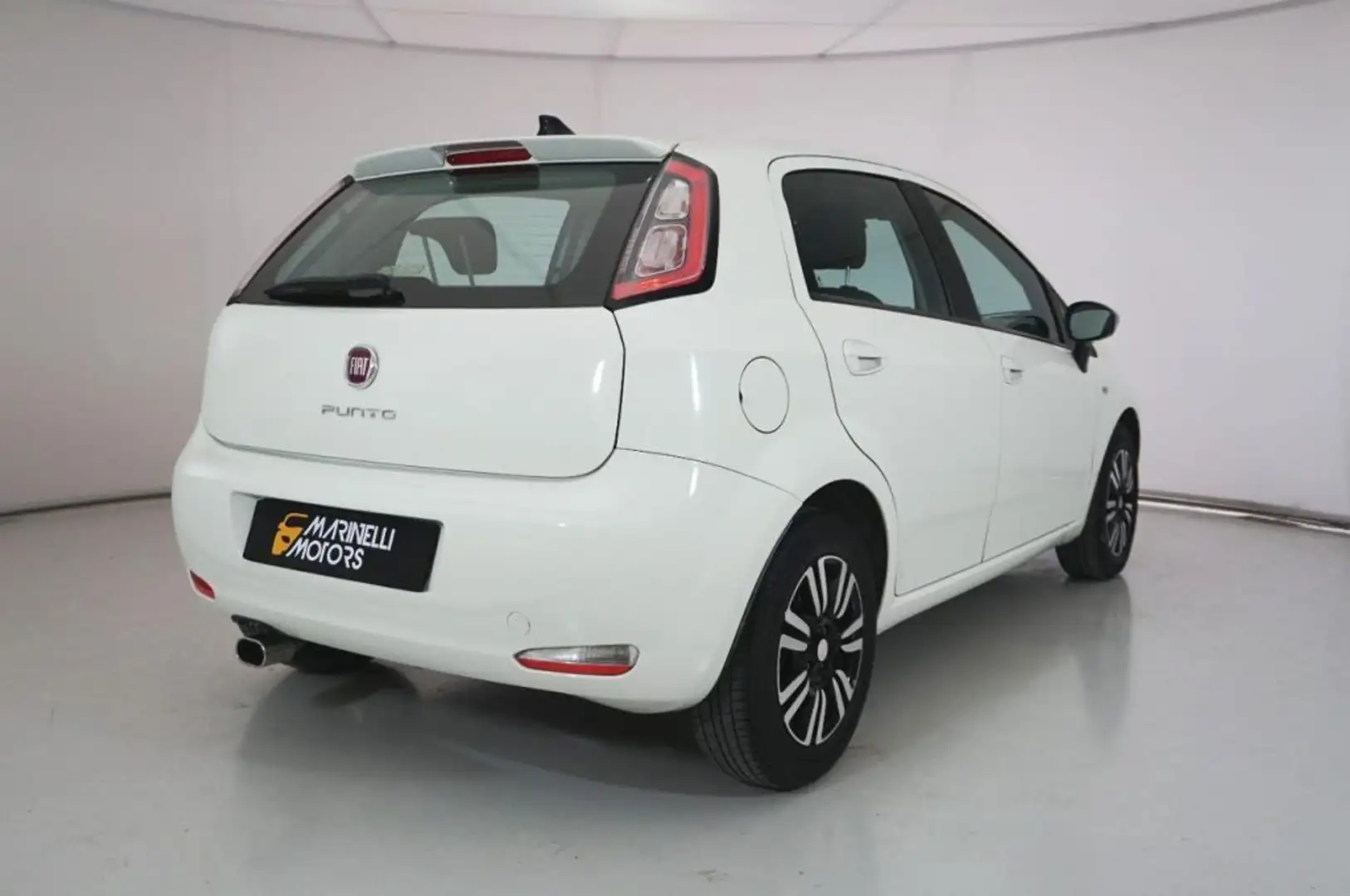 Fiat Punto PUNTO 1.3 MJT 75CV LOUNGE Fekete - 2