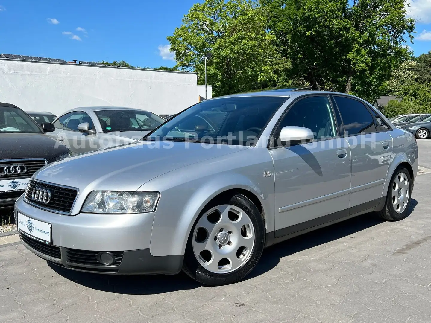 Audi A4 Lim. 2.0/Klima/Tempo/Multi/S-Dach/HU 12.26 Silber - 2