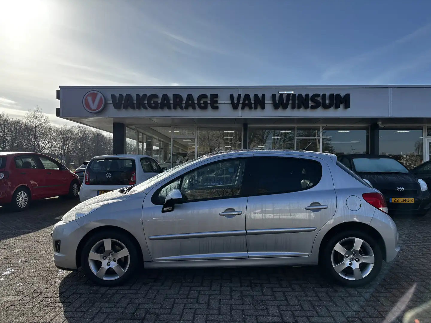 Peugeot 207 1.6 VTi Allure Automaat Panodak lmv Cruise Airco N Gris - 2