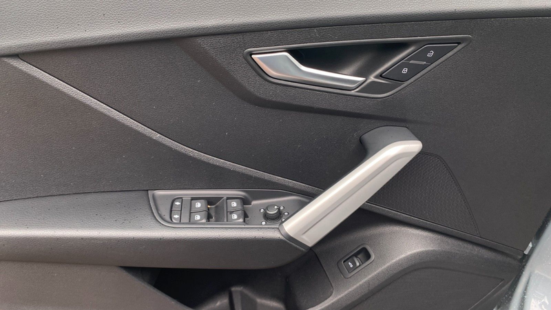 Audi Q2 35 TFSI /AHK/Garantie/Neuwertig/2.Hand — photo 11