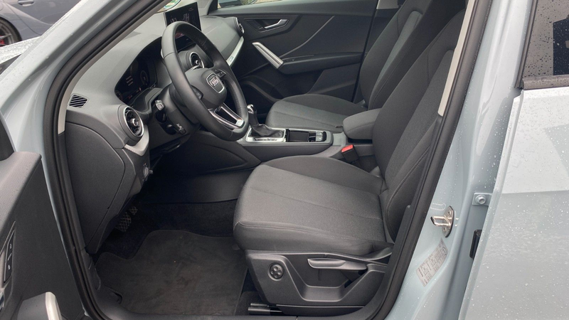 Audi Q2 35 TFSI /AHK/Garantie/Neuwertig/2.Hand — photo 12